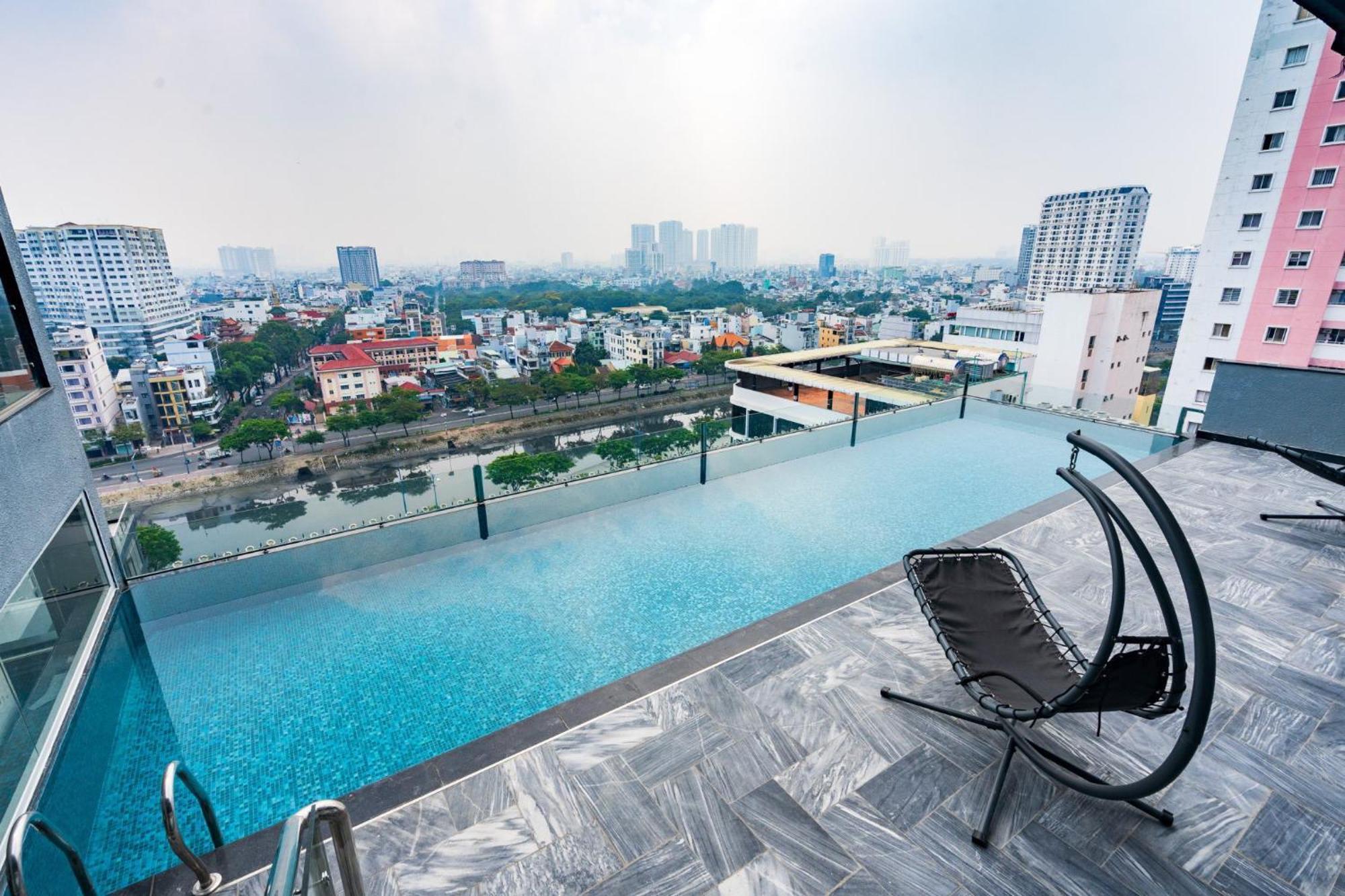 Huazhu Hotel Хошимин Экстерьер фото